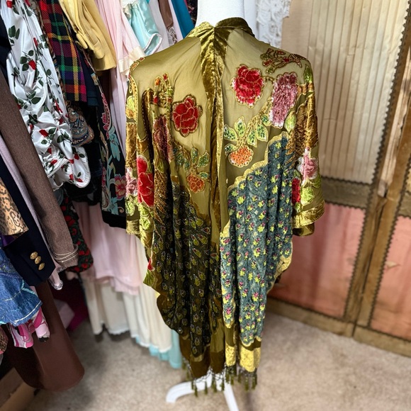Vintage 90’s Peacock beaded Velvet Kimono - Picture 8 of 8